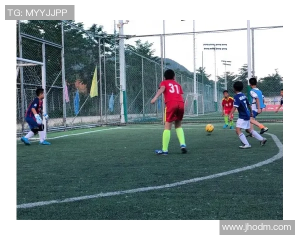 深圳足球队的比赛经验分享与成长之路探讨 深圳足球队的比赛经验分享与成长之路探讨